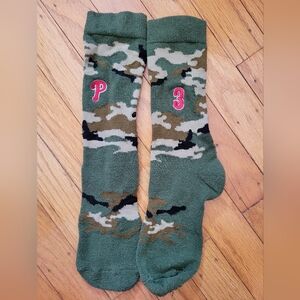 Phillies Bryce Harper #3 camo socks, military tribute, Philadelphia Phillies